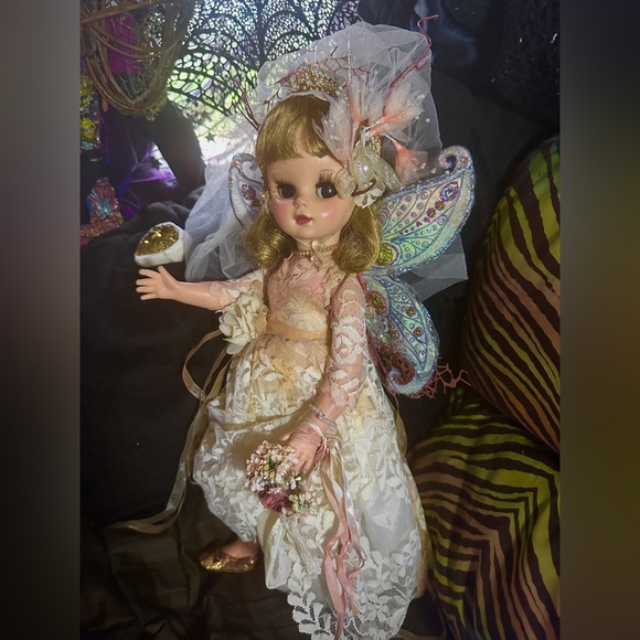Haunted doll fairy enchanted Vintage Effanbee 18” doll.Real spirit attached! - Picture 8 of 16